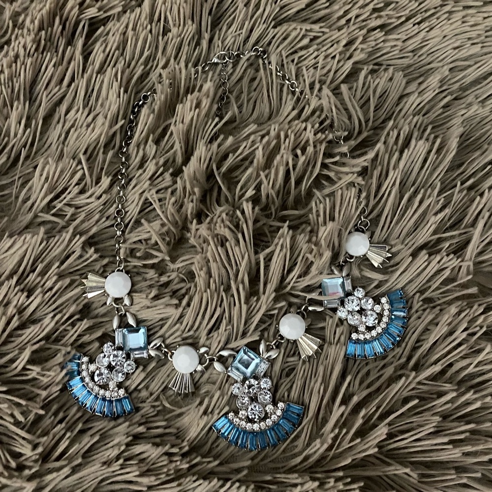 Statement necklace